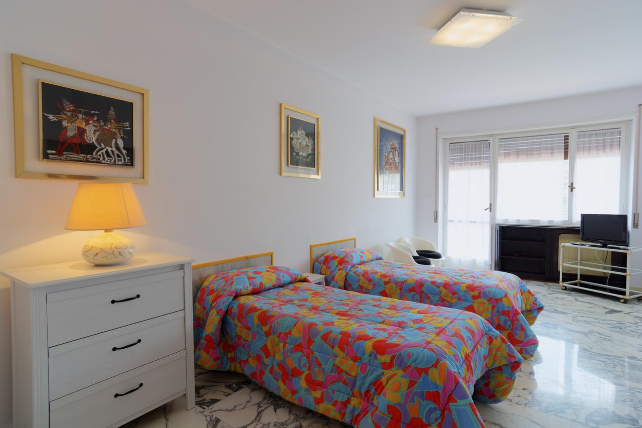 La Casetta Di Nonna Anna - 120 Mq Bright Apartment In Rome Downtown Exterior foto